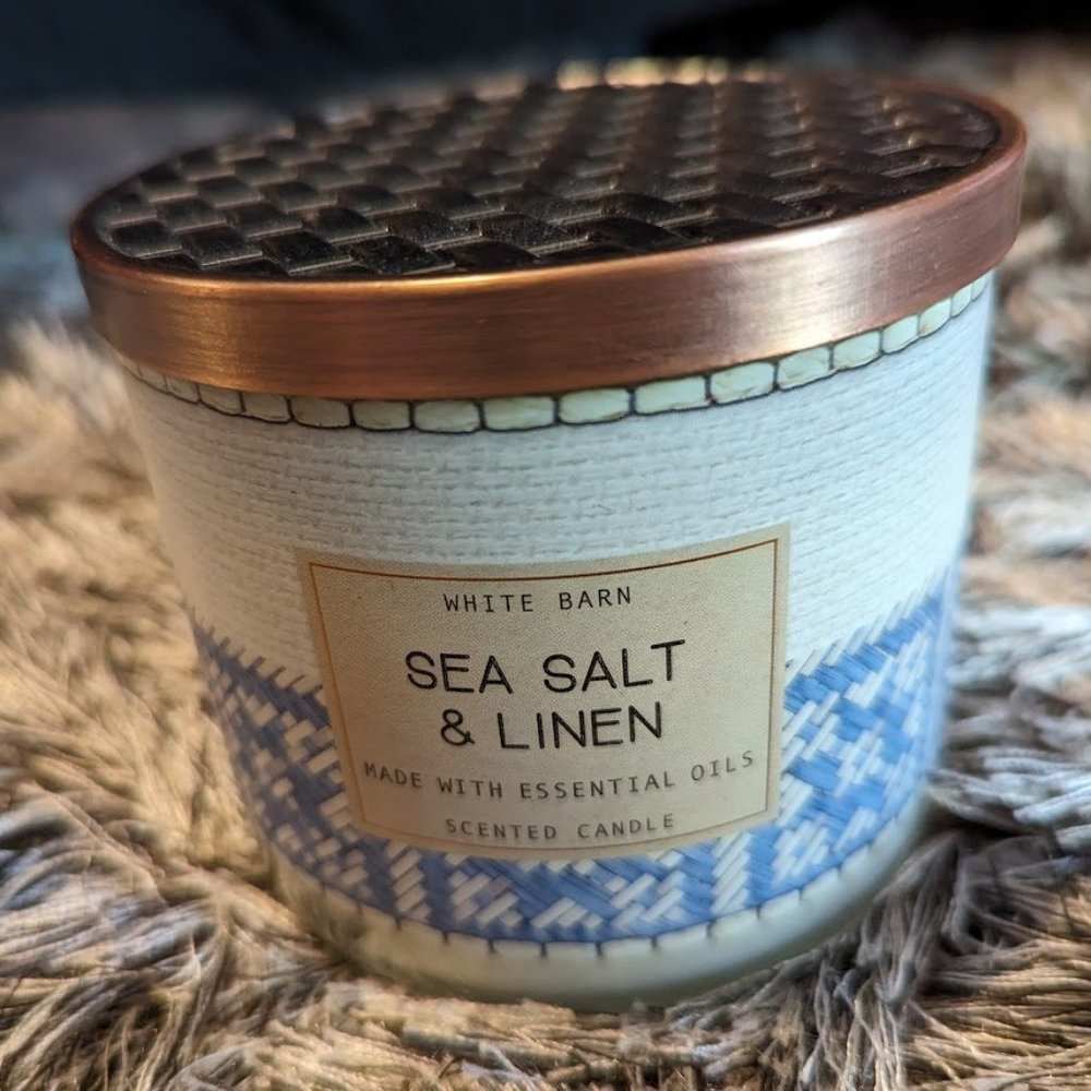 Bath & Body Works Sea Salt & Linen 3-Wick Candle NWOT